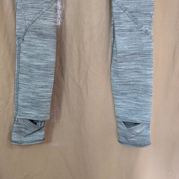 Lululemon Moment To Movement Tight - Sz 4 - Picture 4 of 4